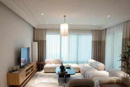 Un salon moderne bien illuminé